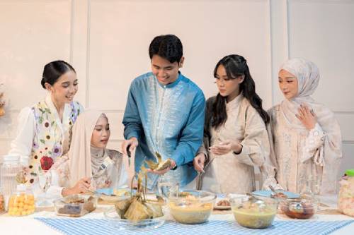 Catering Vs Cooking At Home: Cost Comparison For Hari Raya
